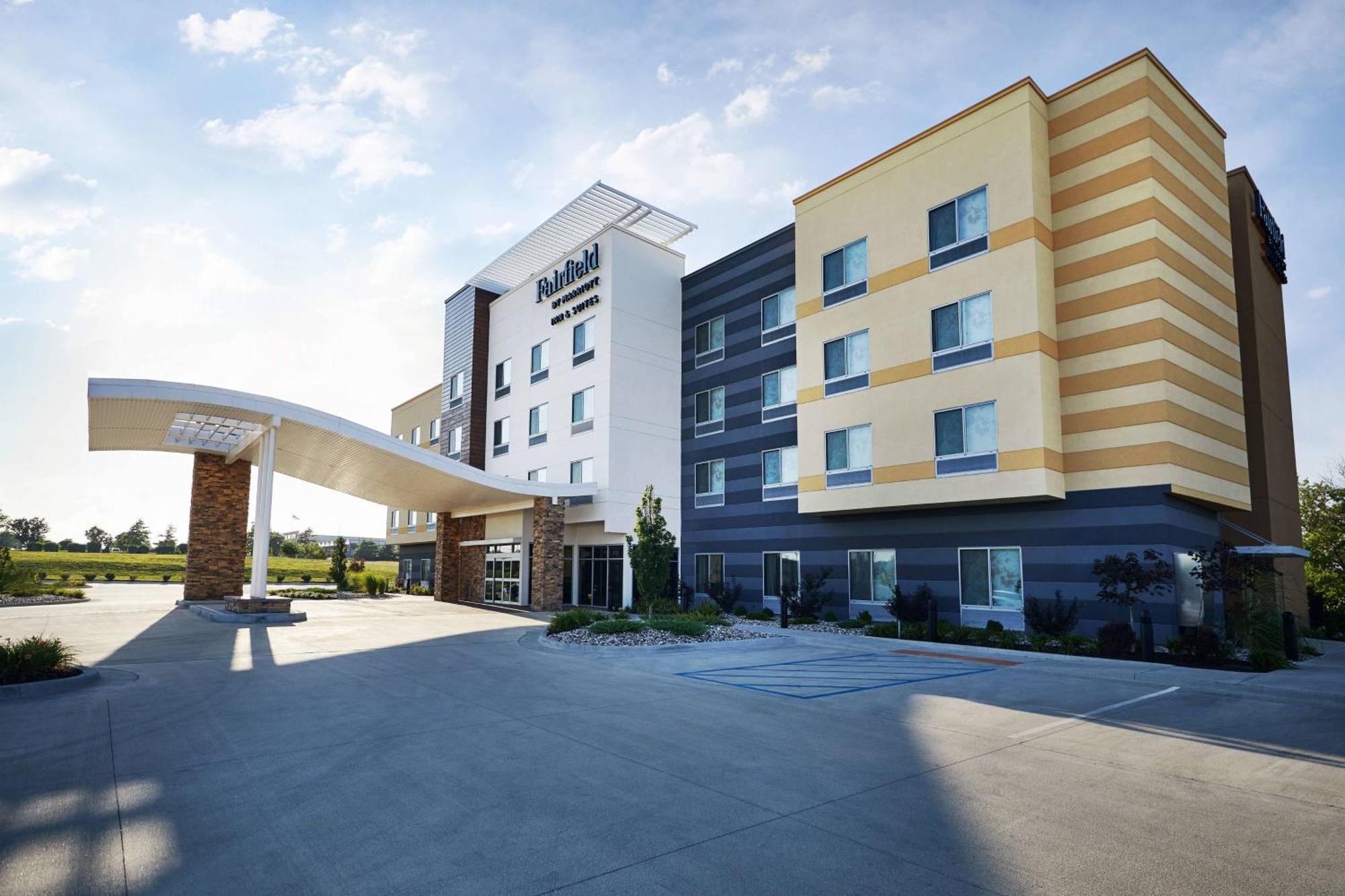Fairfield Inn & Suites By Marriott Kansas City Belton Exterior foto